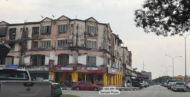 [Corner Lot Ground Floor] Bukit tinggi 1 Corner GF 2243sqft basic uni 1