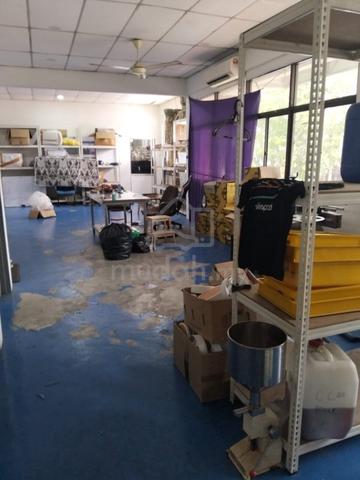 Alma Face Main Road First Floor Shop For Rent 1