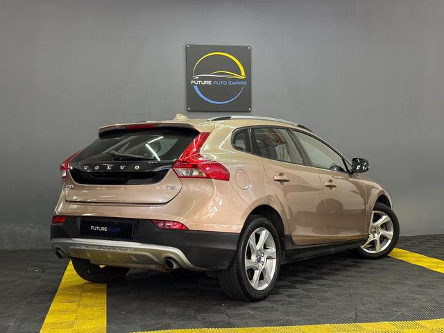 Volvo V40 2.0 CROSS COUNTRY T5 / 5 YEARS WARRANTY - 3