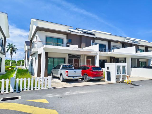 End lot Superlinks Garden Homes, Tmn Mekarsari Anggun, Bertam Penang 1