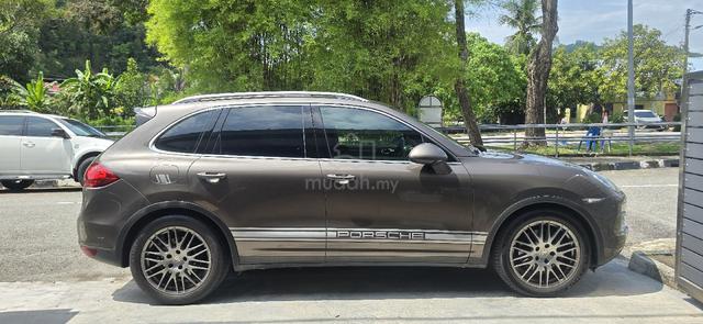 2011 Porsche CAYENNE 3.6 958 (A) - 1
