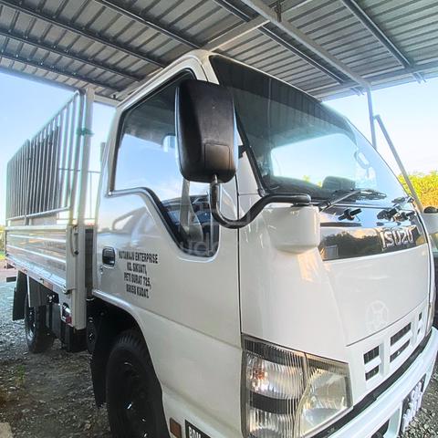2017 Isuzu MU-X 2.5 4x2 (A) - 1