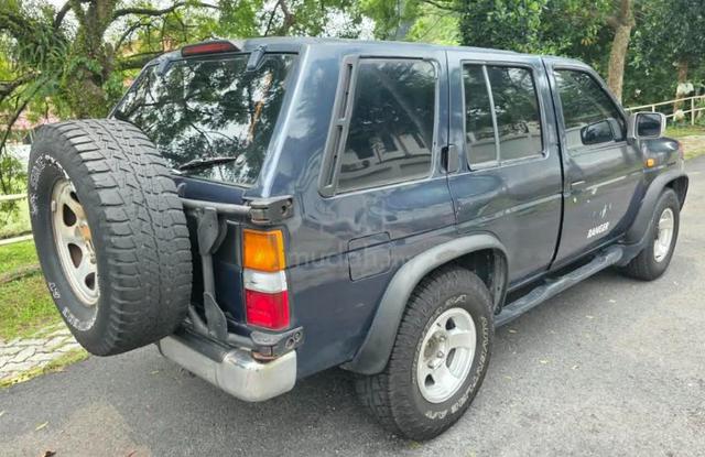 Nissan Terrano 2.4(M) 4X4 Loan Kedai Blacklist Top - 2