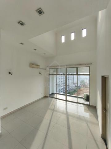 Bayan Villa, Seri Kembangan, Corner Unit, 2 car parks 1