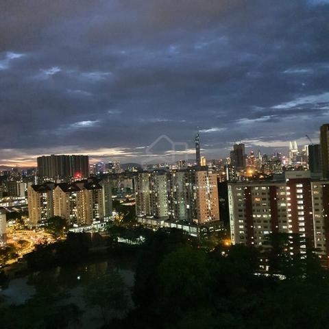 Middle Room | Utilities+WiFi+Cleaning Included | Near HUKM & Sunway Ve 1
