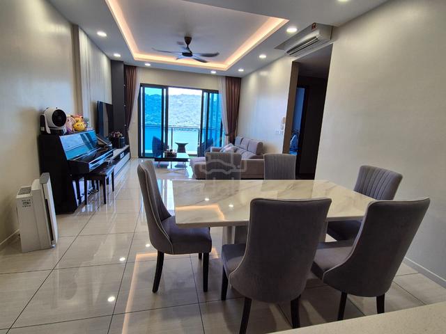 Queens Residences Q1 @ Queens Waterfront 1
