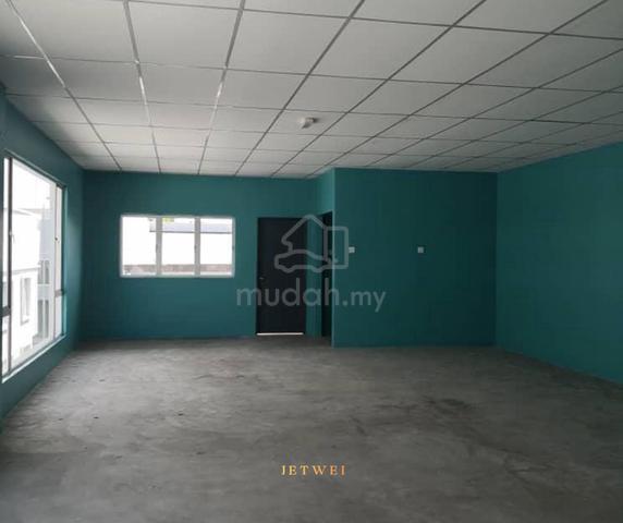 FOR SALE Nilai 3 Negeri Sembilan 3-Storey End Lot Shoplot tenanted 1
