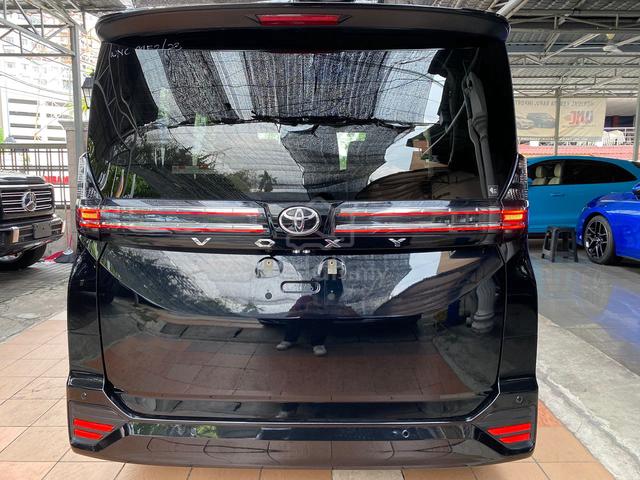 2023 Toyota VOXY 2.0 S-G (A) - 3
