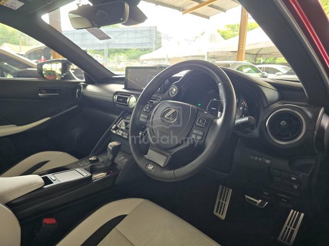2021 Lexus IS300 2.0 F-SPORT (A) 4.5B/35k km - 4