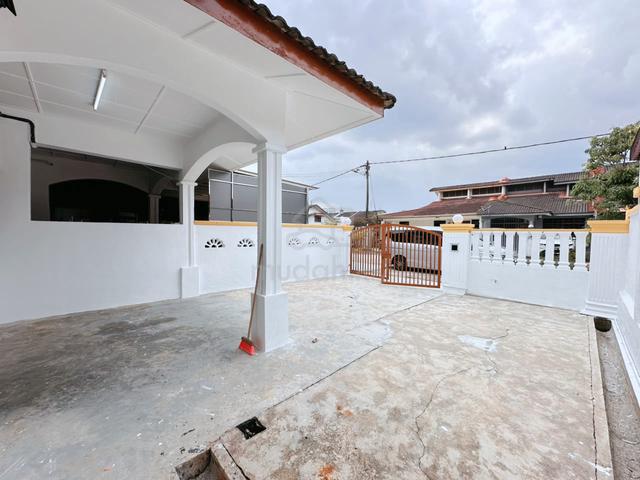 Rent /Jalan Layang 13, Taman Perling / Freshly Repainted/Move-in Condi 1