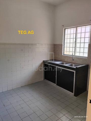 Rent 20x70 Taman Sri Andalas 2storey Partial Furnished Basic Good Unit 2