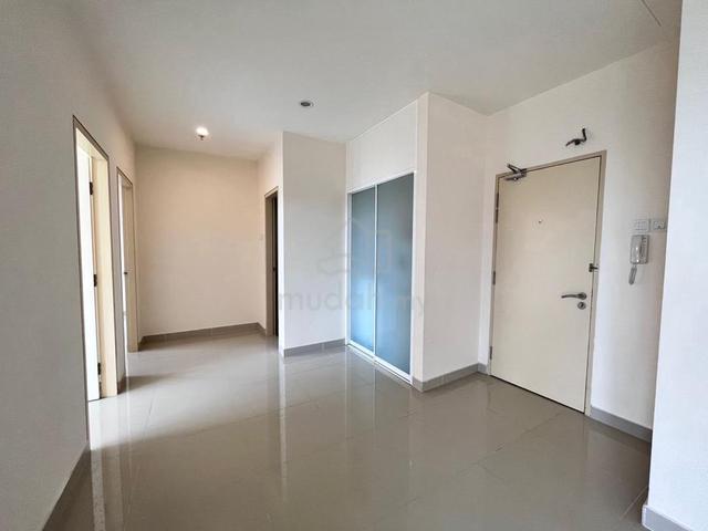 E Suite-Designer Suite @ Emerald Avenue 1