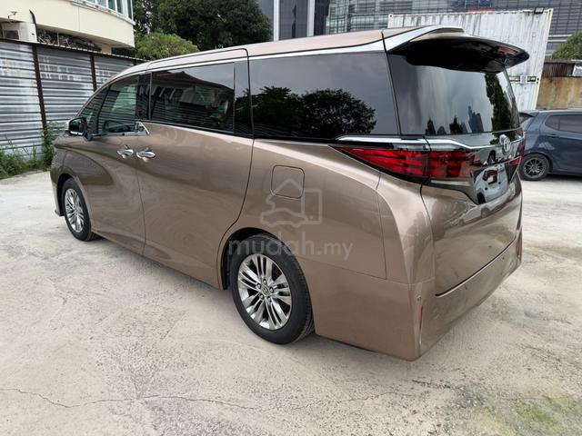 2025 Model: Toyota Alphard 2.5 Z - 4