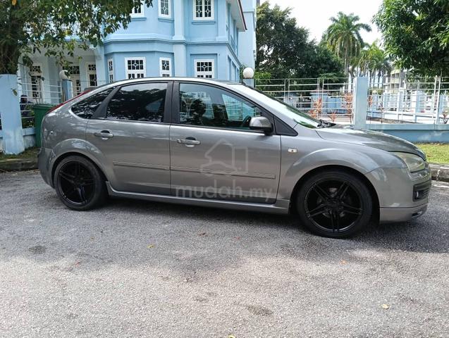 Ford FOCUS 2.0 SPORT (A) best low mileage 1owner - 1