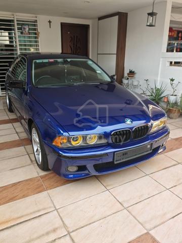2003 BMW E39 525i - 1