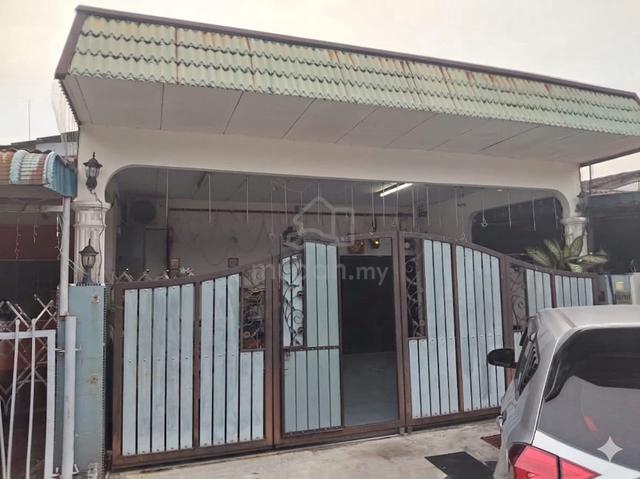 Freehold Single Storey Terrace 1