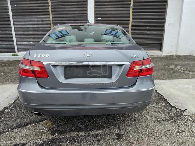 2011 Mercedes Benz E-CLASS 1.8 200 CGI BLUEEFCY - 4