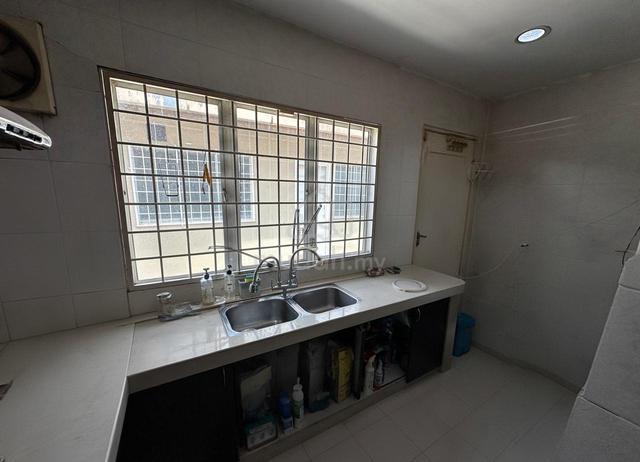 Usj 14 , 2 Storey House For Sale, FREEHOLD Extended Kitchen 1