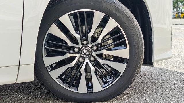 2022 Toyota ALPHARD 2.5 SC Low Mileage - 3