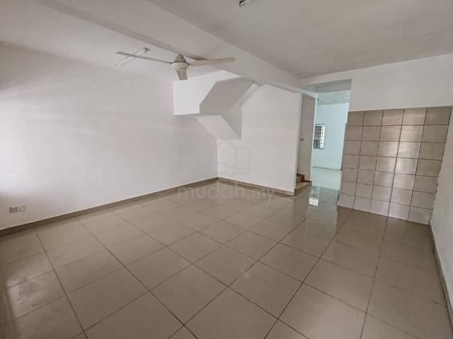 Freehold 2 Storey Terrace House Taman Klang Utama Klang 3