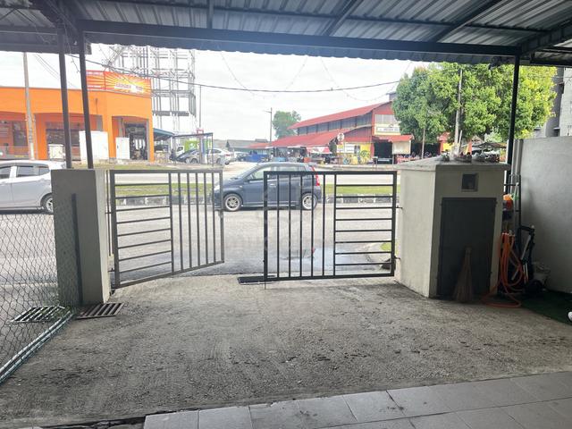 [FREEHOLD]Taman Jati, Telok Kemang Teres 2 tingkat Untuk Dijual 1