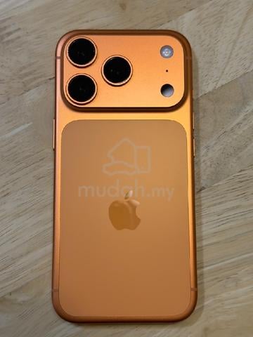iPhone 17 Pro Max 512gb 🟧 Cosmic Orange  - photo 3 of 3
