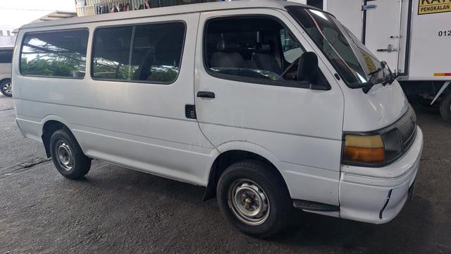 1995 Toyota HIACE 2.0 (M) - 4