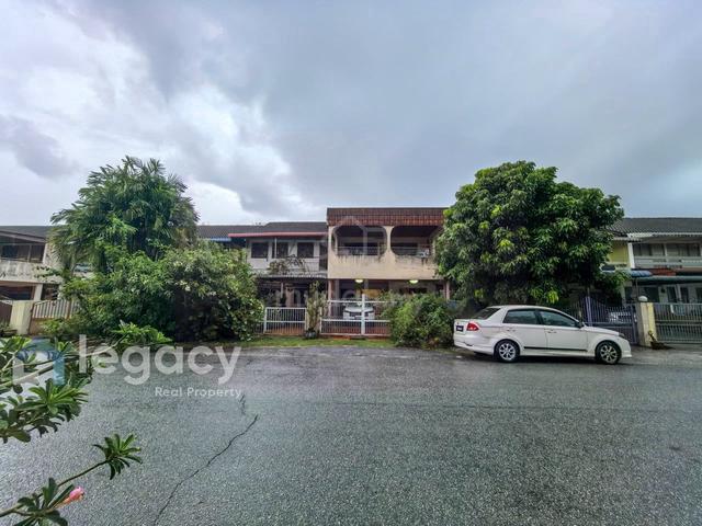 Teres 2 Tingkat Fully Renovated Untuk Dijual Di First Garden, Ipoh 1