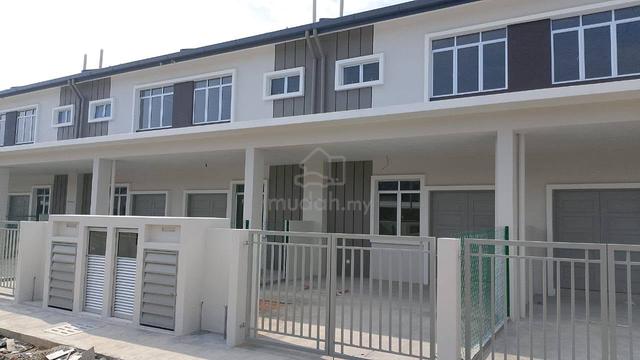 (Kuala Langat,Selangor) Rumah Teres 2 Tingkat Kediaman Selesa & Luas 1
