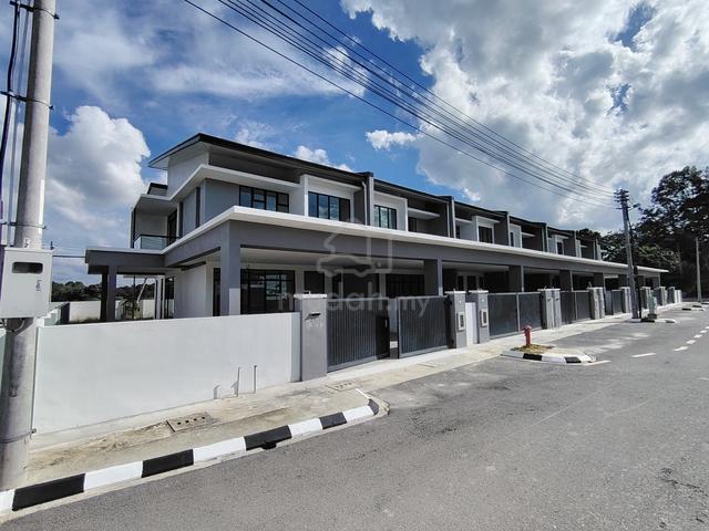 For sale New double storey corner Stephen yo 1