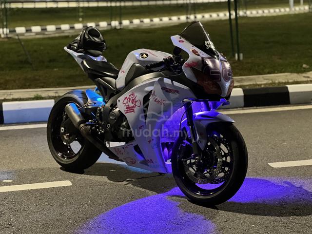FOR SALE: Honda CBR1000RR SC59 - photo 5 of 10