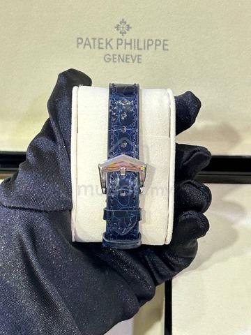 Jaeger-Lecoultre Reverso Squadra Factory Diamonds - photo 5 of 5