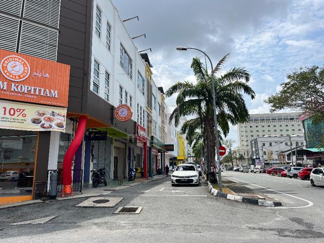 1st Floor Shoplot Jln Pintu Sepuluh Near Aman Central Alor Setar Rent 1