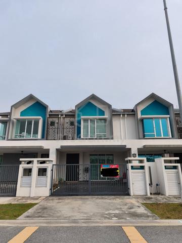 Rumah Teres 2 Tingkat Untuk Disewakan - Serenia Ariya - Sepang 1