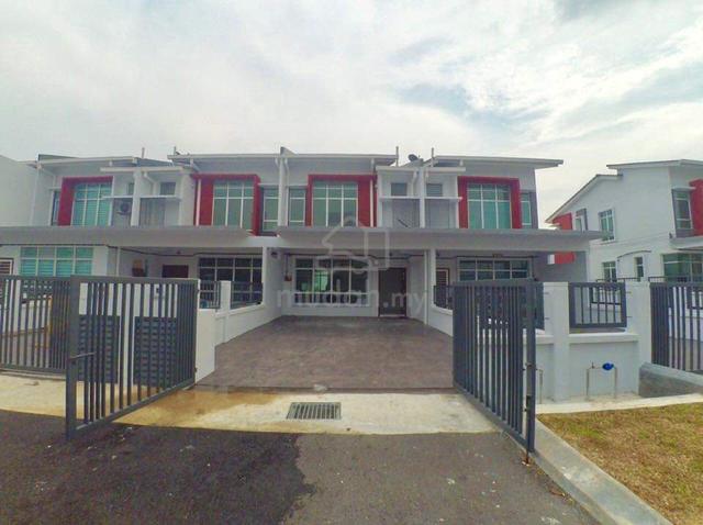 House for sale bandar puncak alam Direct owner Nego 1