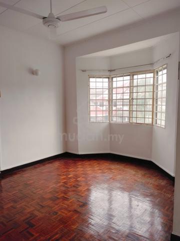 [Nice House] USJ11 double storey house 1