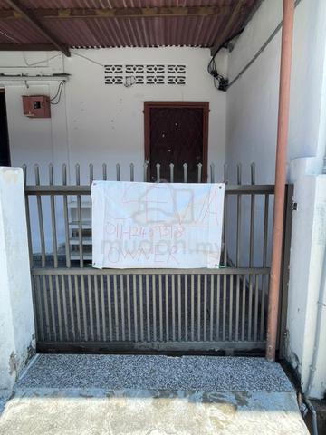 Rumah Tepi Highway Jelutong-Cluster House 1