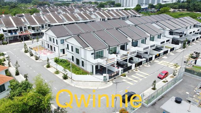 2storey Terrace Corner with big empty lot Rebana Indah S.Ampat, Jawi 1