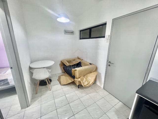 Uni Suites 1