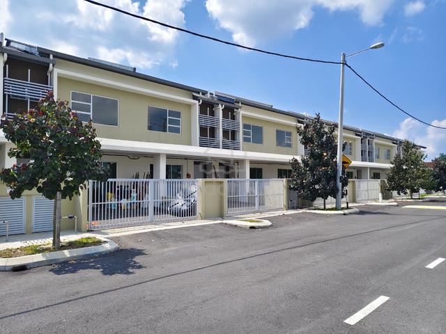 Freehold Double Storey & Completed at Semenyih 1