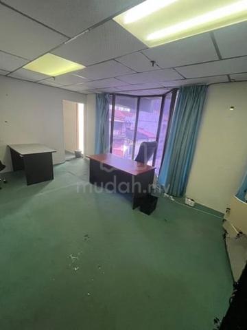 Choo plaza office lot georgetown 740sf rare nice partial furnish 1