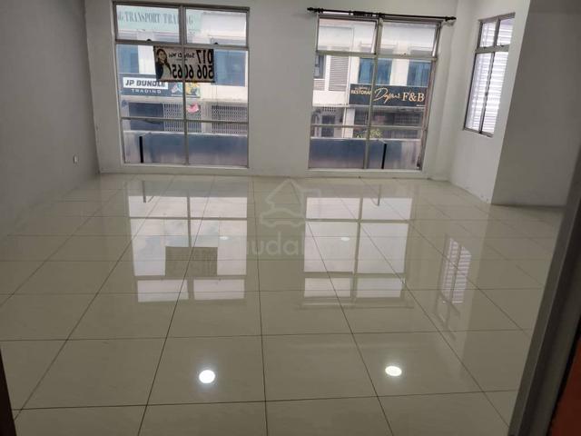 Lagenda putra kulai 1st floor shop for rent 1