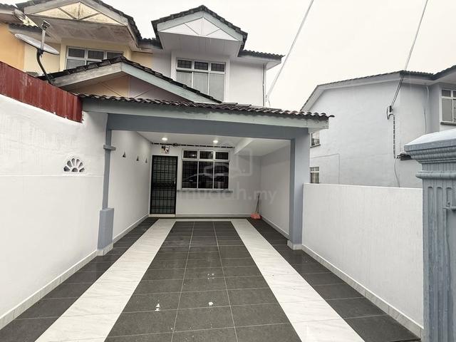 Bandar Putra Kulai 2 Storey Low Medium Cost Endlot Fully Renovated 1