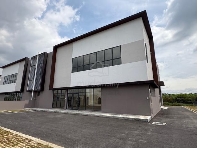 Semi-D, 2 Storey Factory, Air Hitam Industrial Park, Klang 1