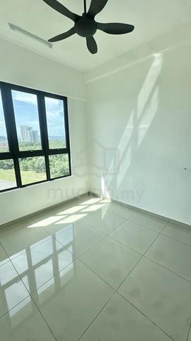 Parkland Residence @ Kajang 2 1