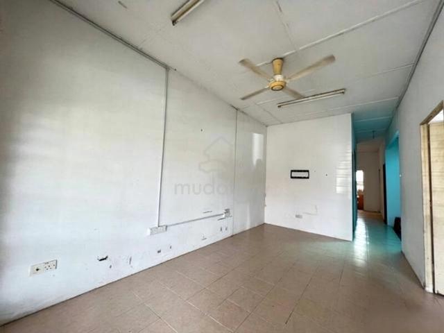 Below Market Taman Pinggiran Cyber Single Storey cozy unit cyberjaya 1