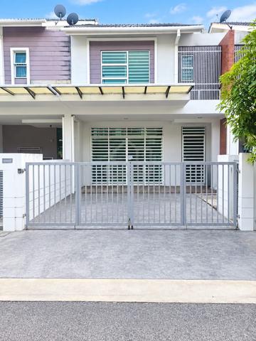 Double Storey Kota Seriemas Freehold 22x70 1