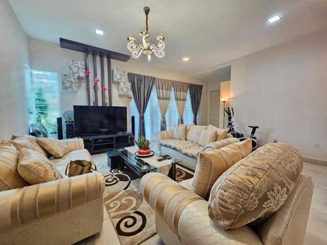 [FULL RENO + KITCHEN CABINET + GATED] Taman Villa Perdana, Kajang 1