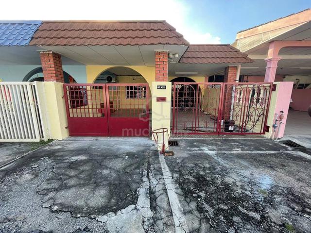 Bilik Sewa Lelaki Bandar Chukai 1