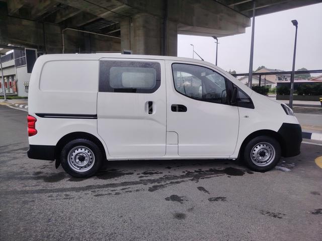 2013 Nissan NV200 1.6 (M) Semi Panel Van - 4